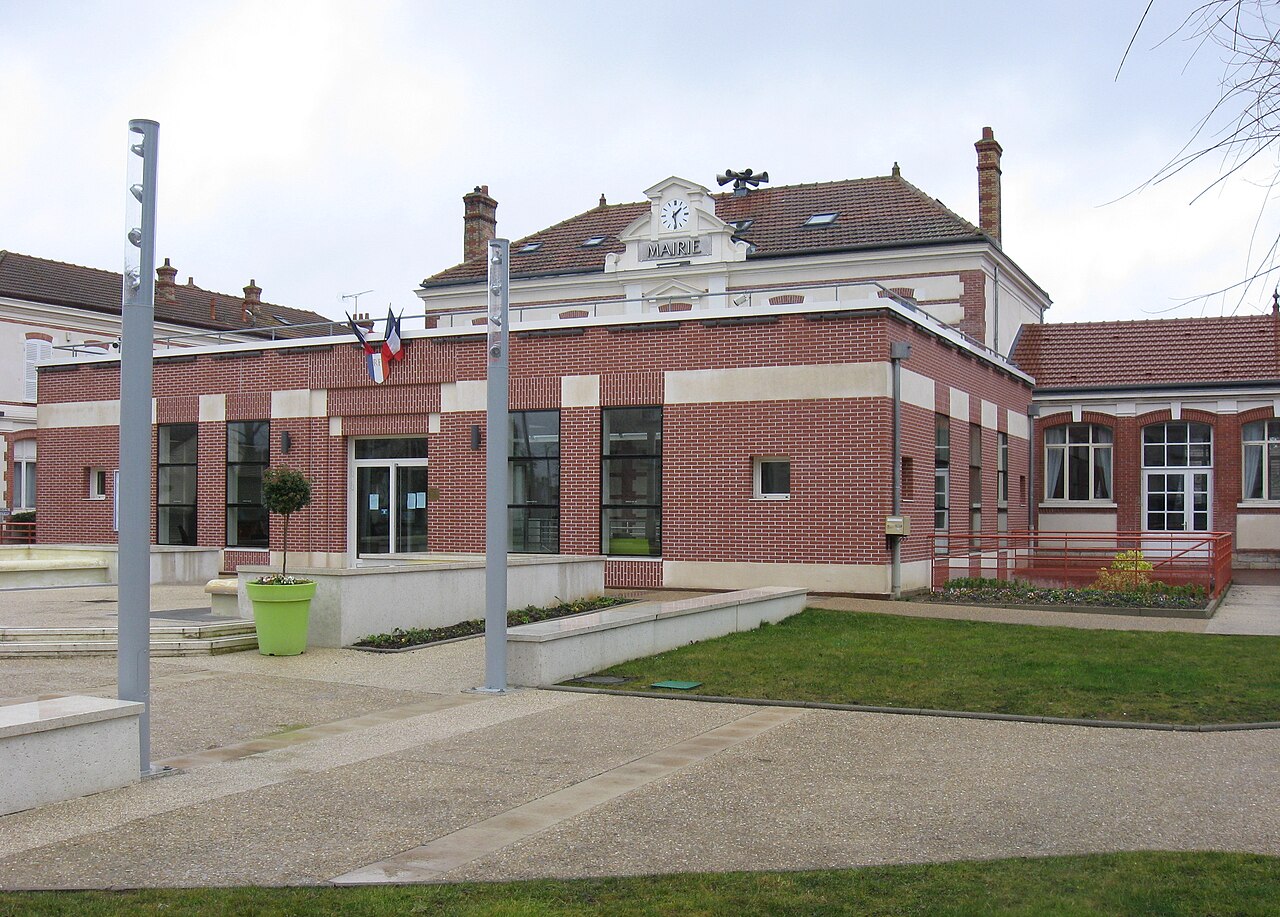 Varennes-sur-Seine (77130), Seine-et-Marne, la boucherie Le Bœuf Tricolore de Varennes-sur-Seine